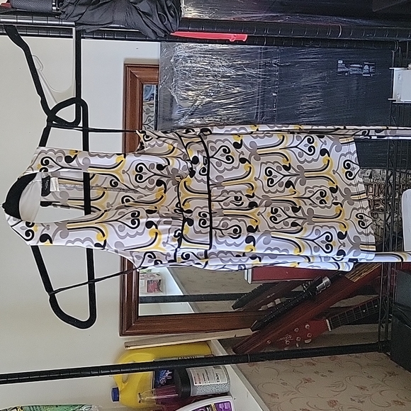 Top - Picture 1 of 2